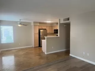 Photo #3: 2728459 Listing 