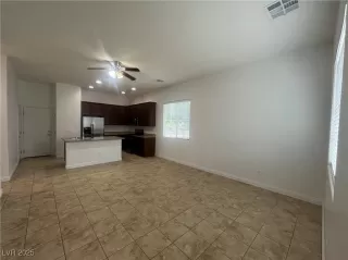 Photo #2: 2728476 Listing 