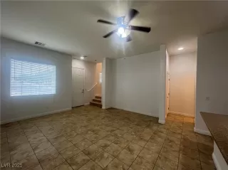 Photo #4: 2728476 Listing 