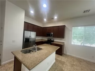 Photo #5: 2728476 Listing 