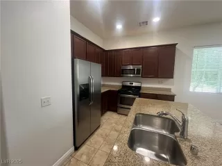 Photo #6: 2728476 Listing 