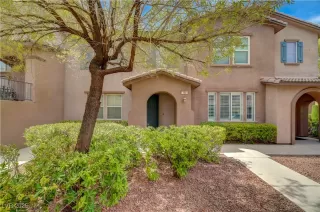 Photo #2: 2728484 Listing