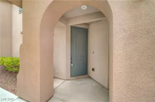 Photo #3: 2728484 Listing