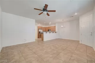 Photo #5: 2728484 Listing