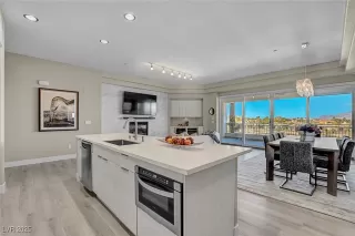 Photo #5: 2728526 Listing 