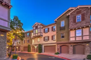 Photo #6: 2728533 Listing