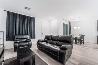 Photo #4: 2728554 Listing