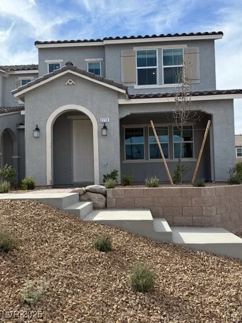 MLS: 2728565 Condo For Sale