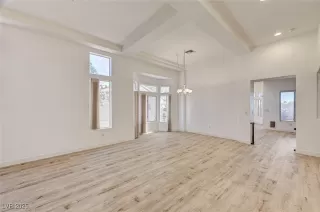 Photo #5: 2728581 Listing 