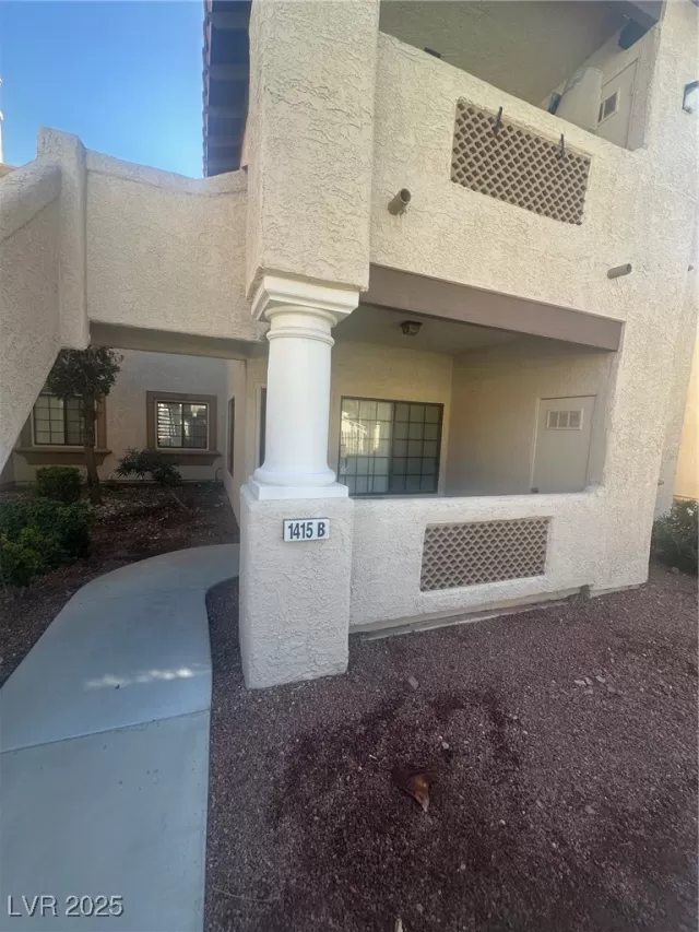 MLS: 2728590 Condo For Sale