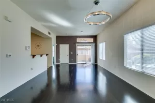 Photo #4: 2728601 Listing 