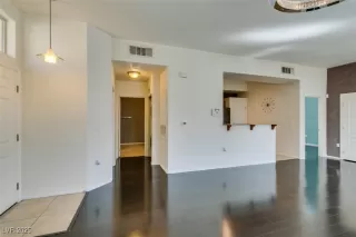 Photo #6: 2728601 Listing 