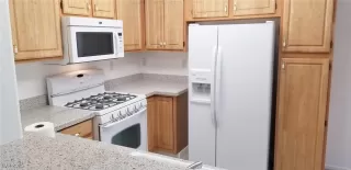 Photo #4: 2728602 Listing