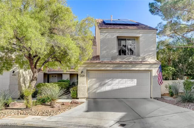 MLS: 2728613 Condo For Sale
