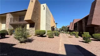 Photo #3: 2728620 Listing