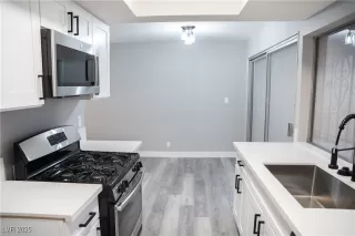 Photo #2: 2728632 Listing