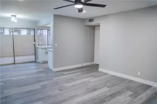 Photo #5: 2728632 Listing