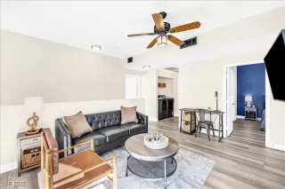 Photo #6: 2728636 Listing 