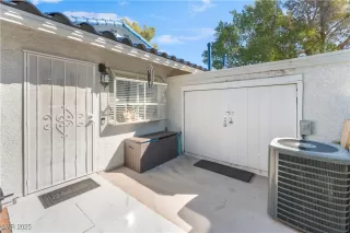 Photo #5: 2728700 Listing 