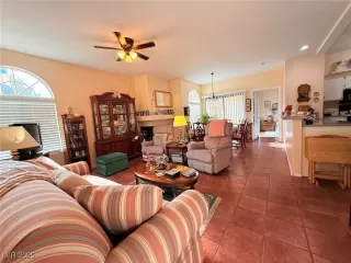 Photo #1: 2728701 Listing 