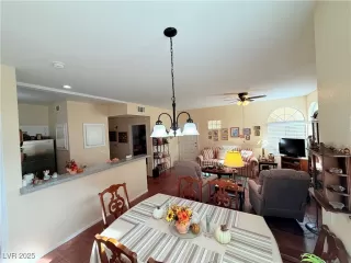 Photo #5: 2728701 Listing 