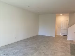 Photo #2: 2728708 Listing 