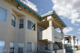 Photo #2: 2728719 Listing