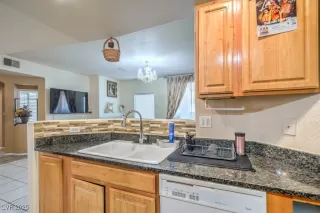 Photo #6: 2728726 Listing 