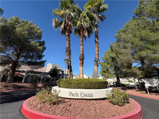 MLS: 2728739 Condo For Sale