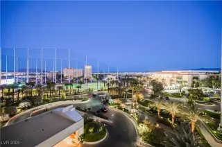 Photo #2: 2728768 Listing