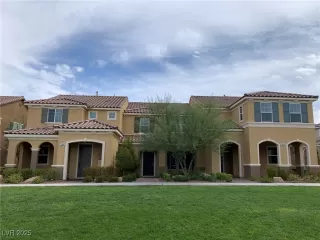 Photo #3: 2728769 Listing 