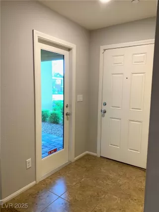 Photo #5: 2728769 Listing 