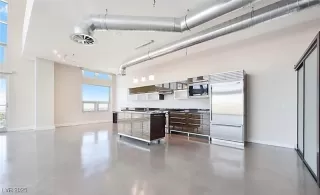Photo #4: 2728815 Listing 