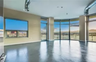 Photo #2: 2728826 Listing 