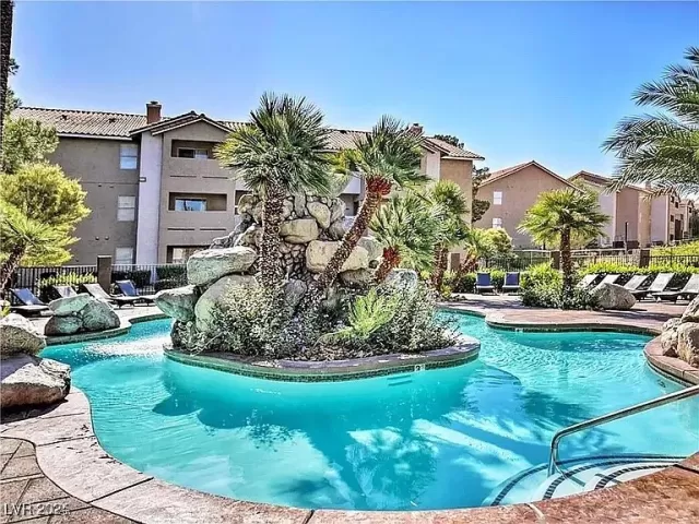 MLS: 2728829 Condo For Sale