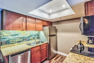 Photo #2: 2728829 Listing 