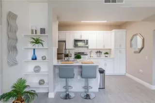 Photo #1: 2728840 Listing 