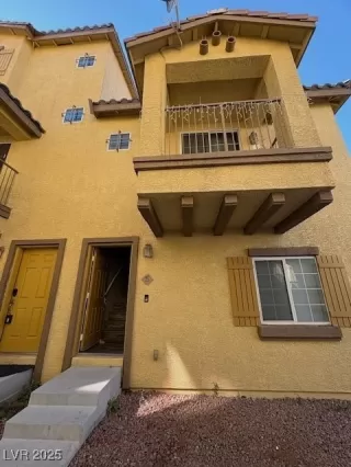 Photo #3: 2728841 Listing 