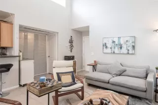 Photo #6: 2728842 Listing 