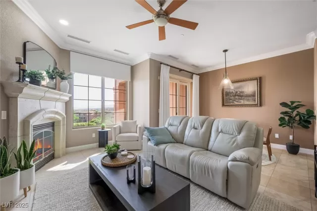 MLS: 2728866 Condo For Sale