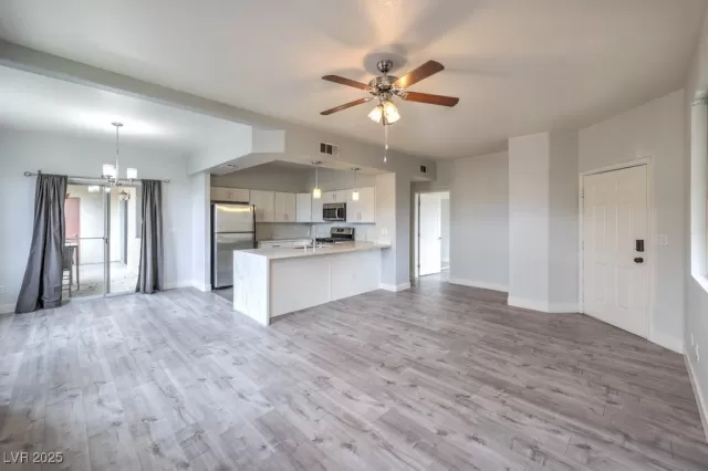 MLS: 2728868 Condo For Sale