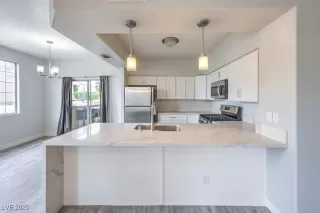 Photo #4: 2728868 Listing 