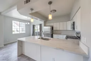 Photo #5: 2728868 Listing 