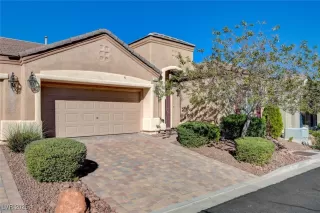 Photo #2: 2728870 Listing
