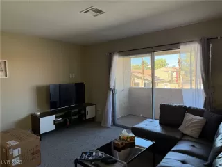 Photo #2: 2728881 Listing 