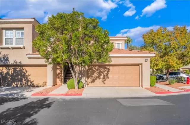 MLS: 2728896 Condo For Sale