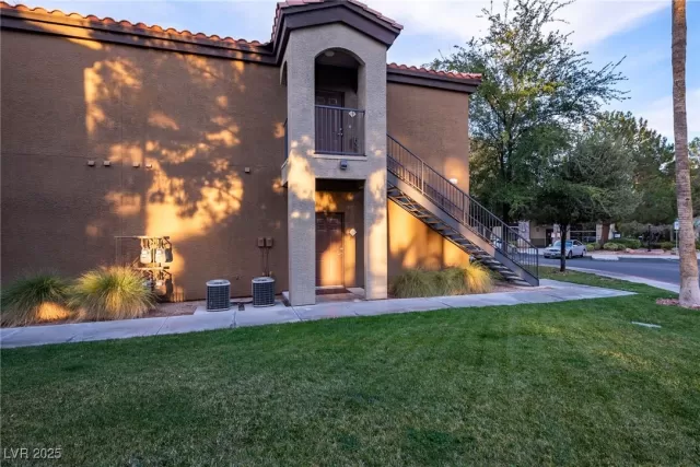 MLS: 2728905 Condo For Sale