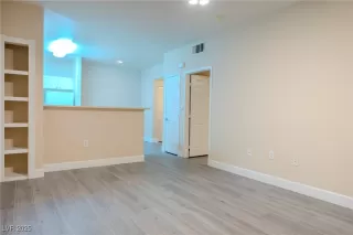 Photo #1: 2728905 Listing 