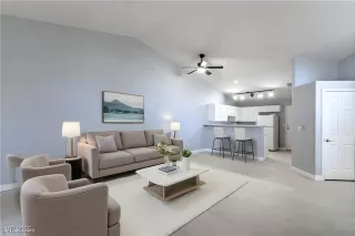 Photo #4: 2728913 Listing 
