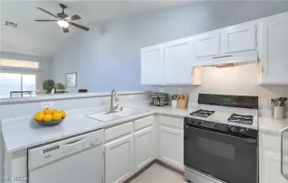 Photo #6: 2728913 Listing 